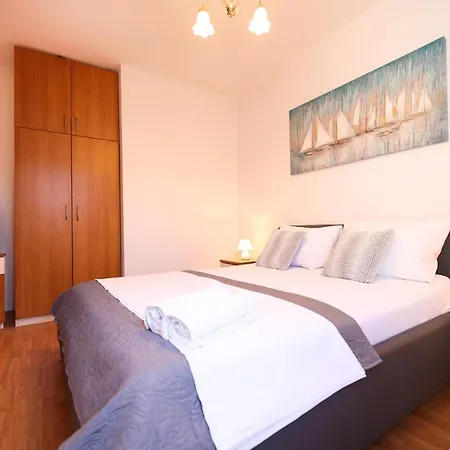 Apartments Lisica Bibinje