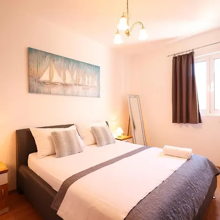 Apartment Apartments Lisica *