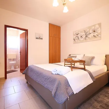 Apartments Lisica Bibinje